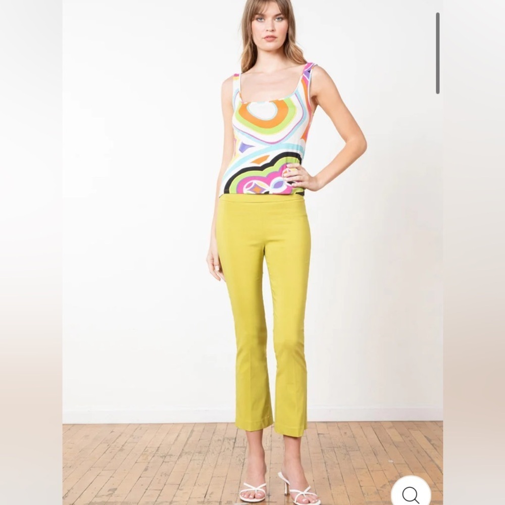 Avenue Montaigne Leo cropped flare pull-on pants Acid Green Size 4 NWT